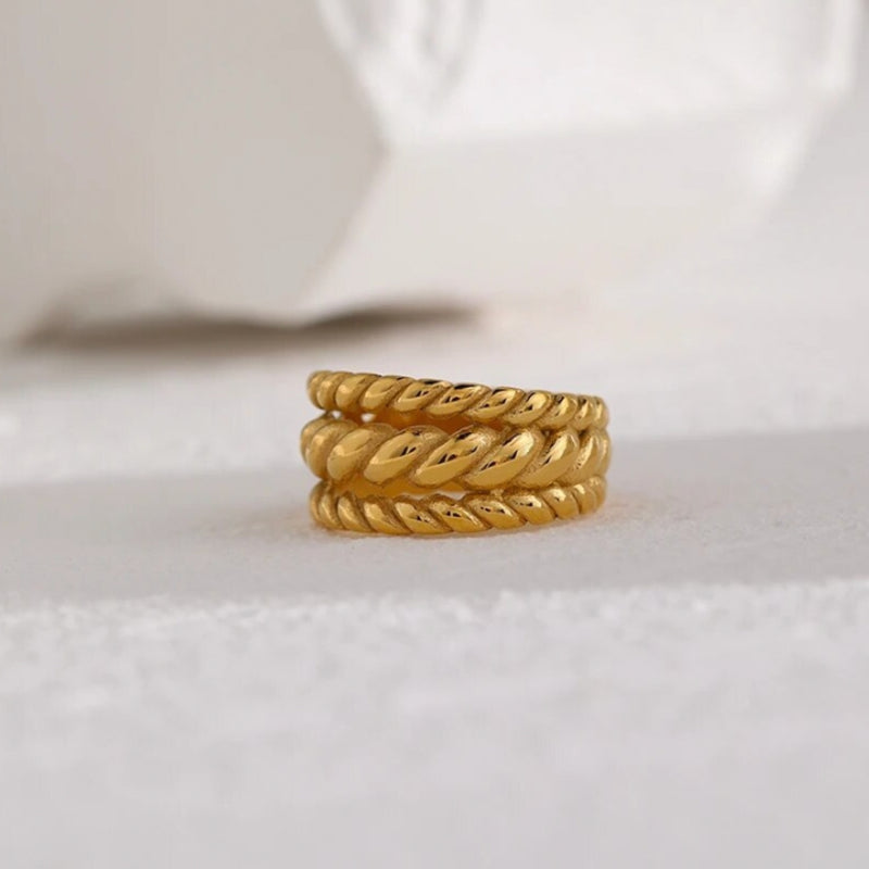 Cordon Gold Ring