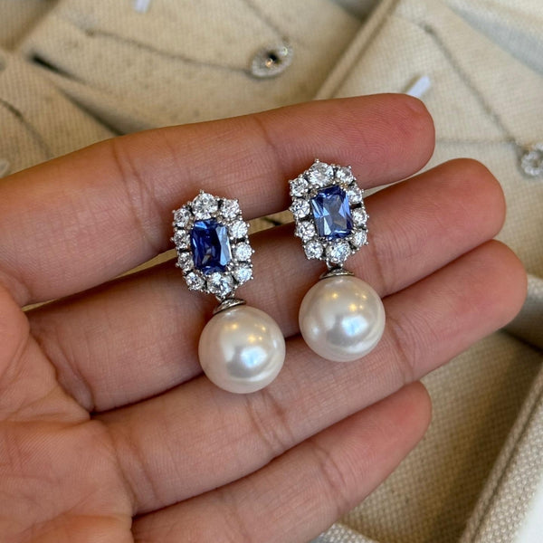 Amboise Stud Earrings
