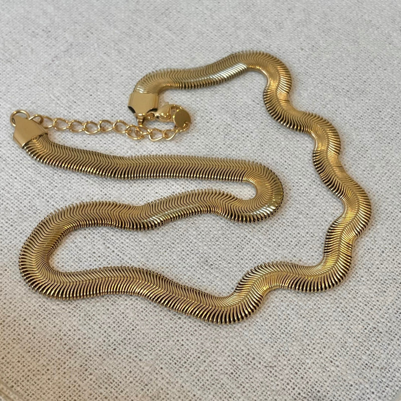 Snake Chain Gold Medium